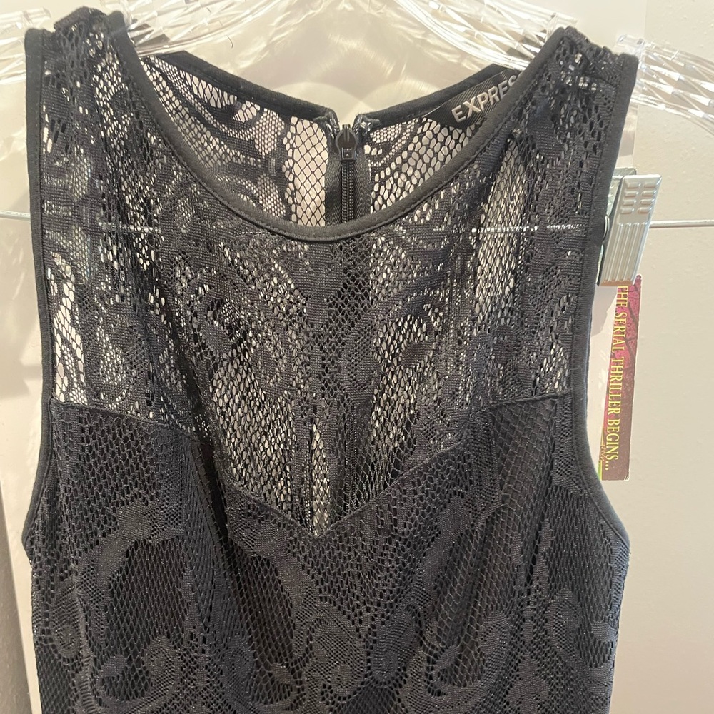 Dress - Picture 2 of 4